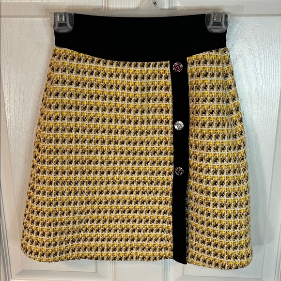 Maje Tweed Mini Skirt XS Yellow Black Gold Elastic Waist Brass Buttons Old Money - Picture 2 of 11
